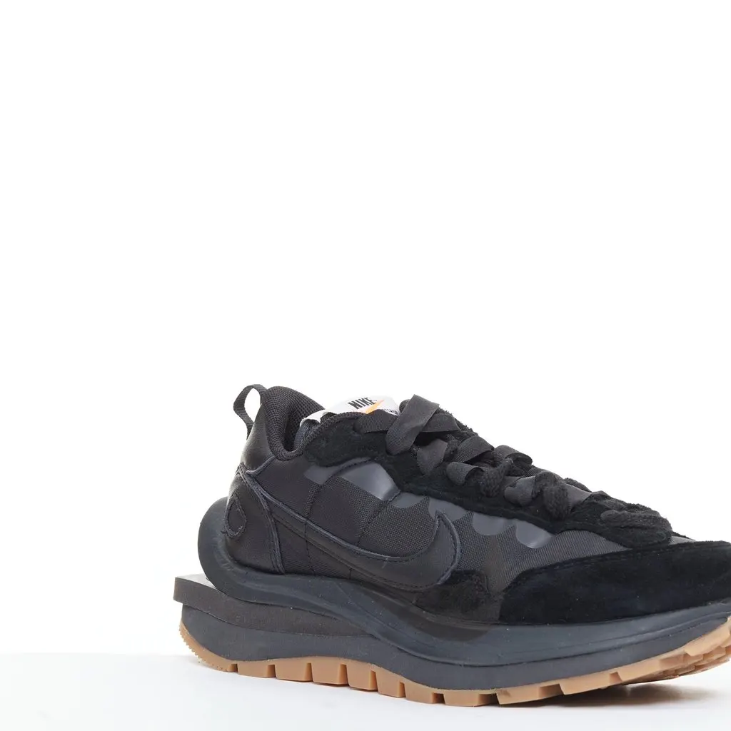 Nike VaporWaffle Black Good - Back View