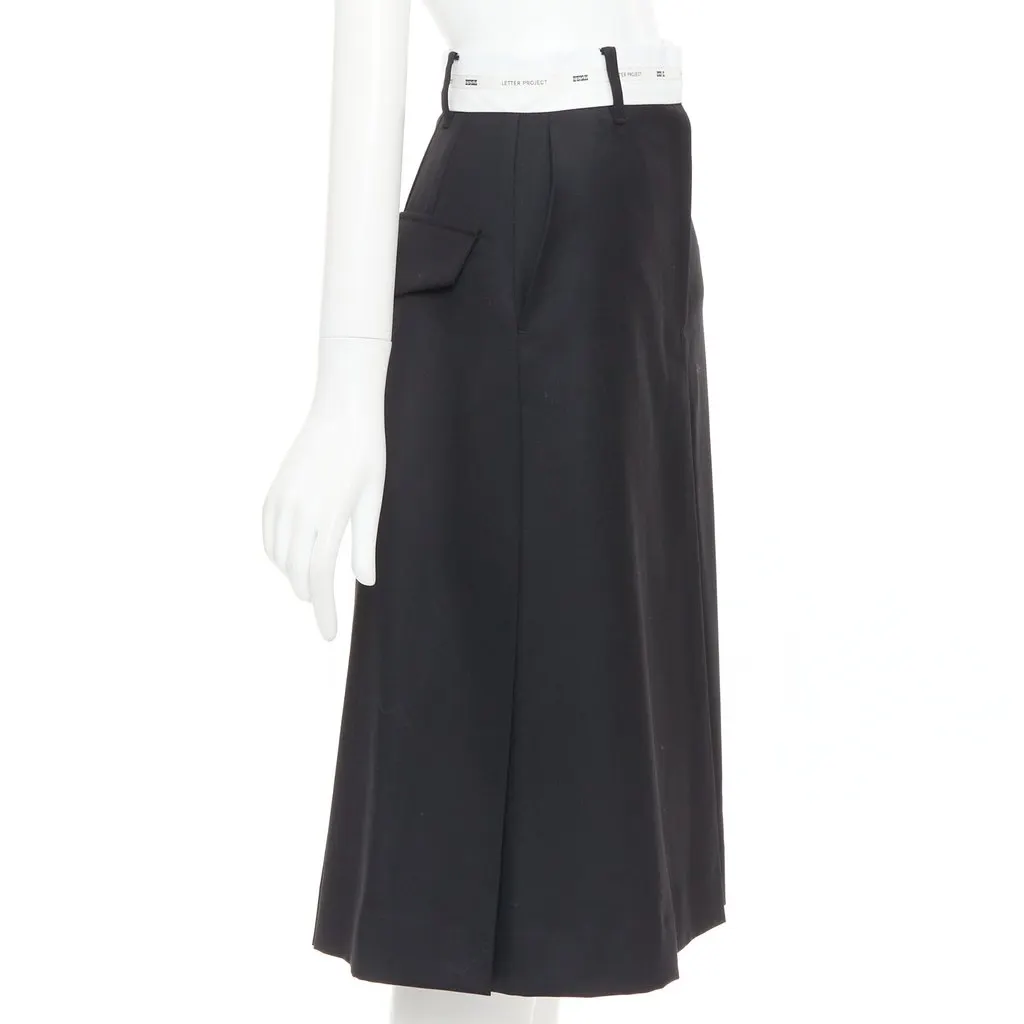 Unsigned Black Wool Skirt Black Wool Very good - Model View