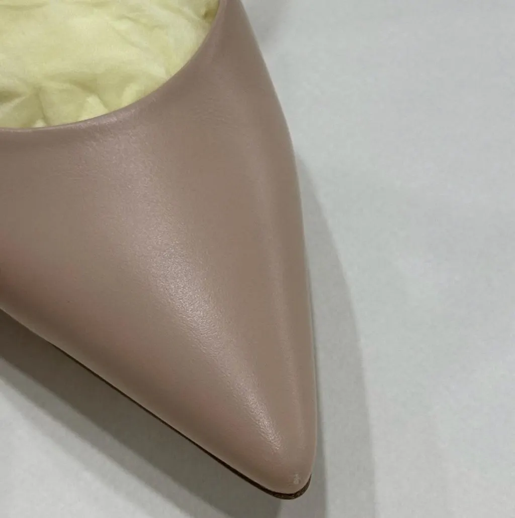 Fendi Fendi F- Shaped Sculpted Heel Pumps Beige Leather Never worn - Model View