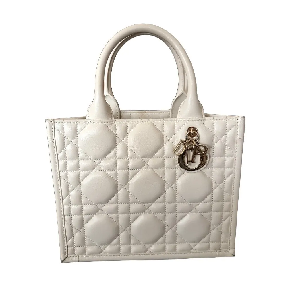 Dior صغيرة Macrocannage حقيبة توت
