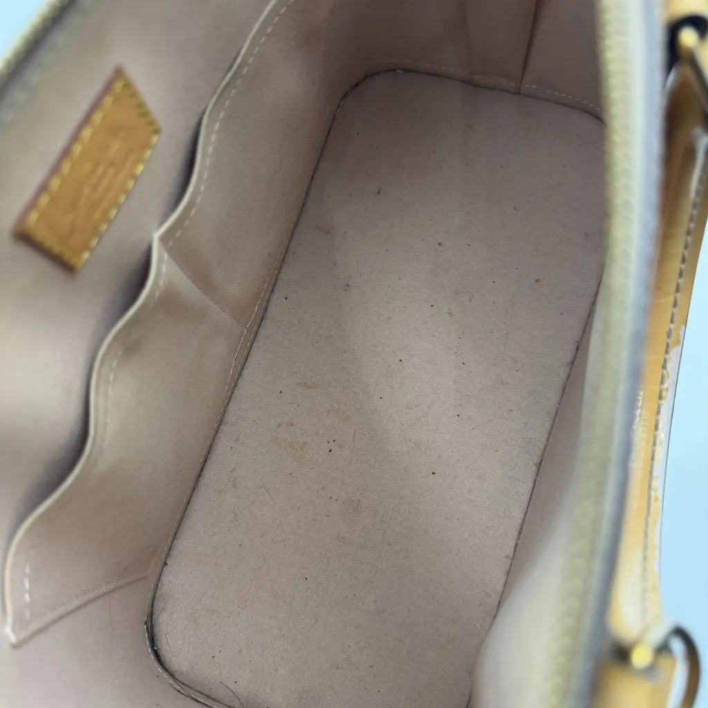 Louis Vuitton Alma Gold Leather Fair - Model View