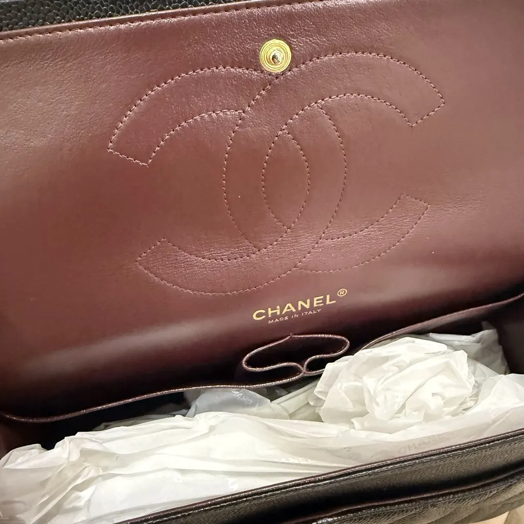 Chanel Timeless Black Leather Very good - Model View