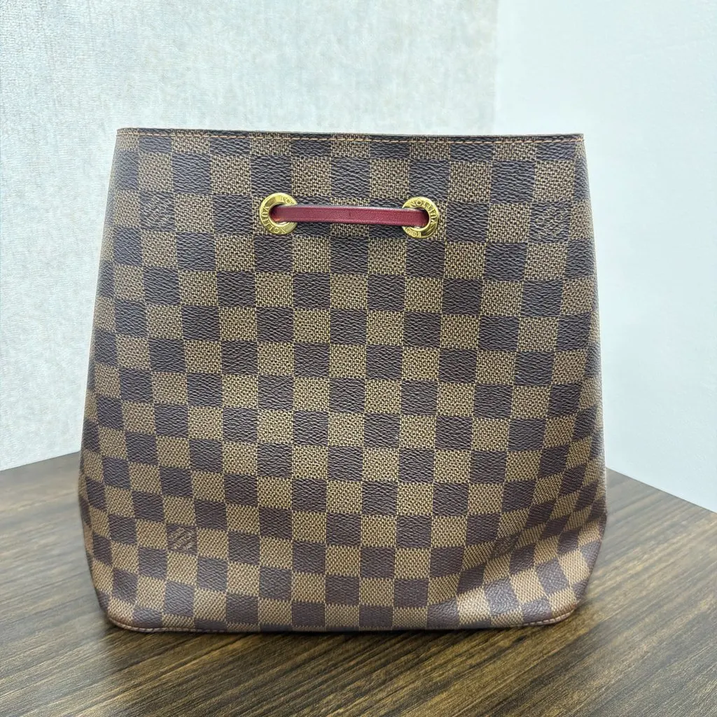 Louis Vuitton NeoNoe Damier Ebene Cherry Burgundy Canvas Very good - Back View