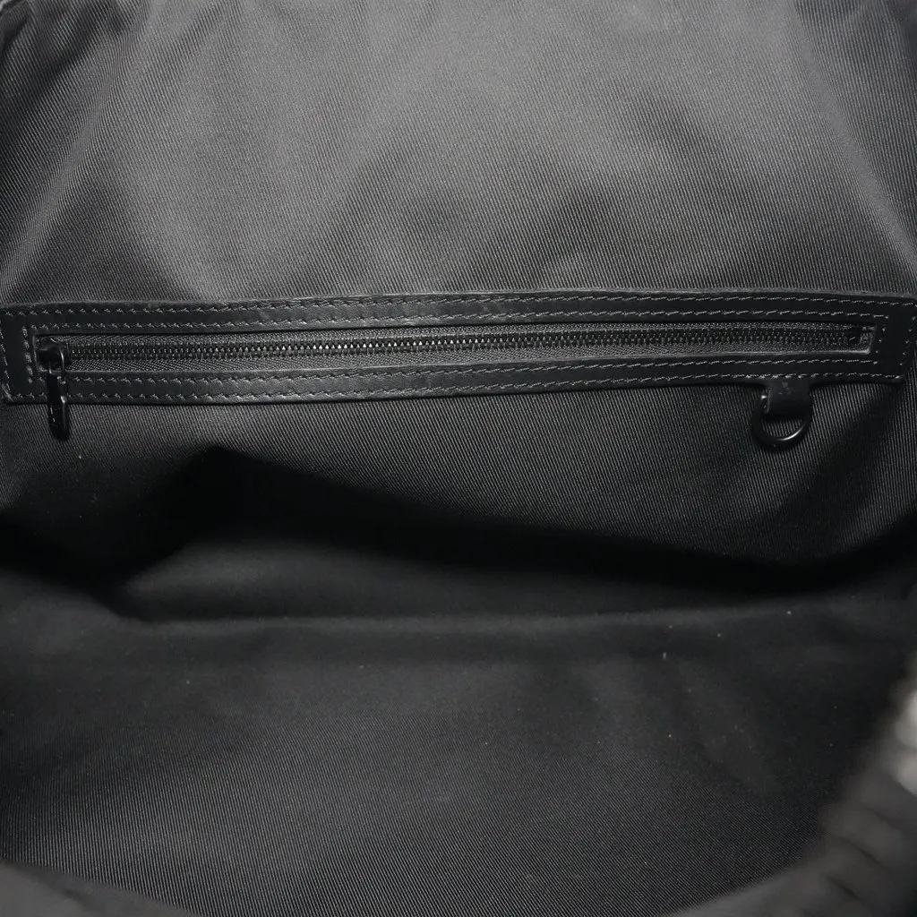 Louis Vuitton Keepall Bandouliere 50 Taurillon Black Leather Fair - Model View