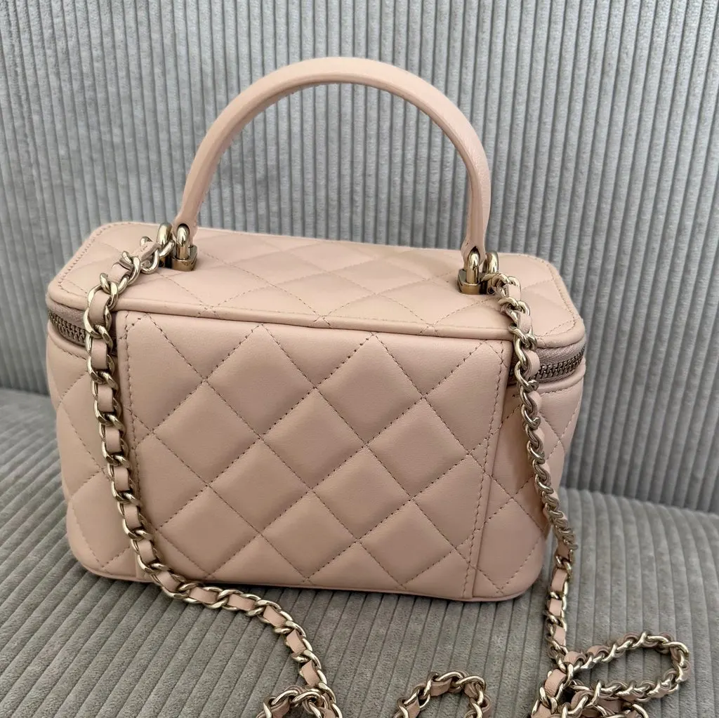 Chanel Vanity Case Beige Leather Very good - Back View