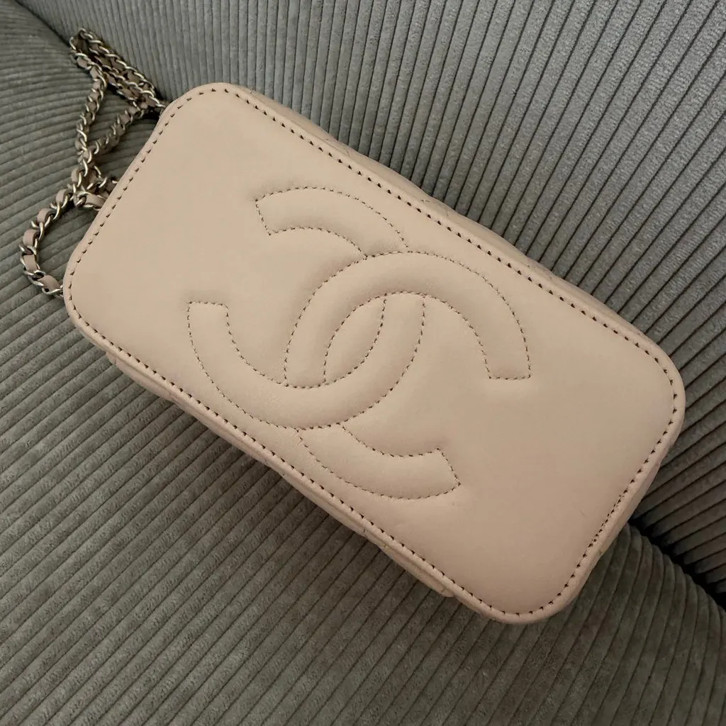 Chanel Vanity Case Beige Leather Very good - Inside View