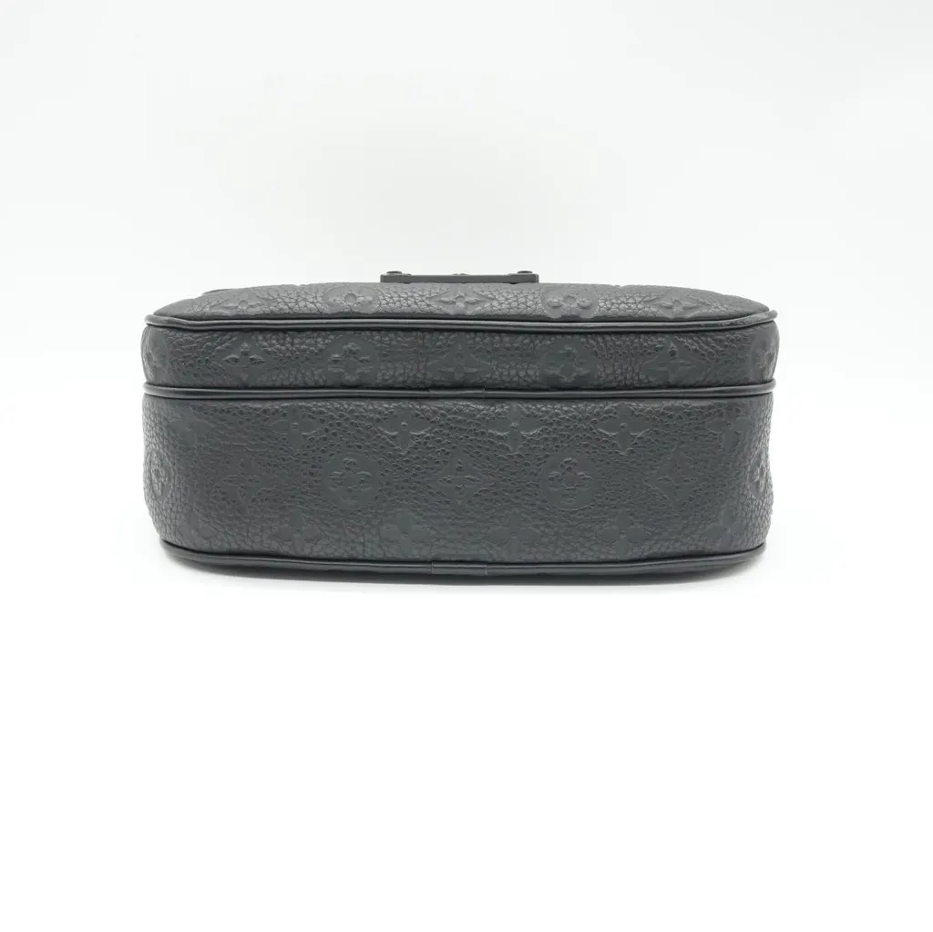 Louis Vuitton S Lock Messenger Black Black Leather Good - Inside View