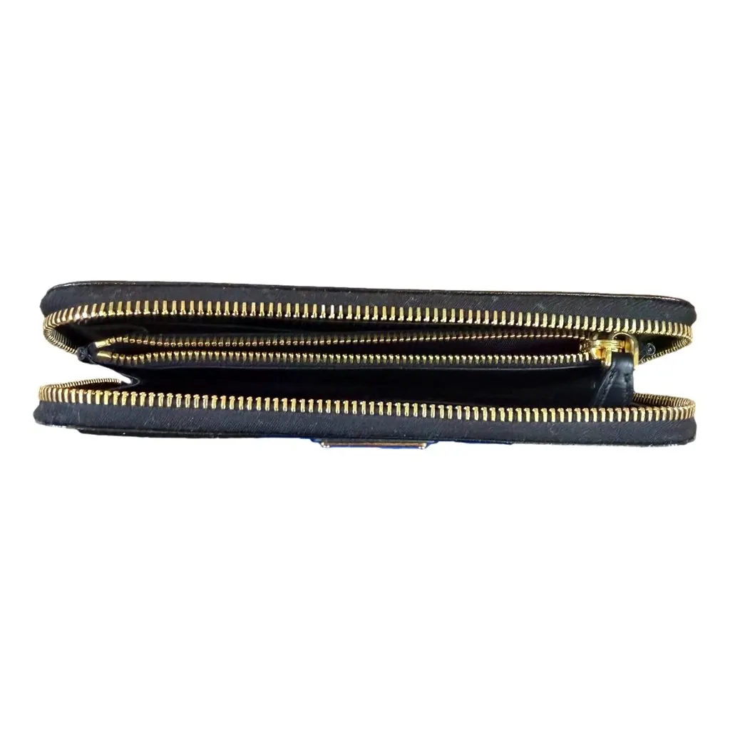 Prada Nero Black Saffiano Vernice Leather Zip Around Wallet Black Leather Good - Inside View