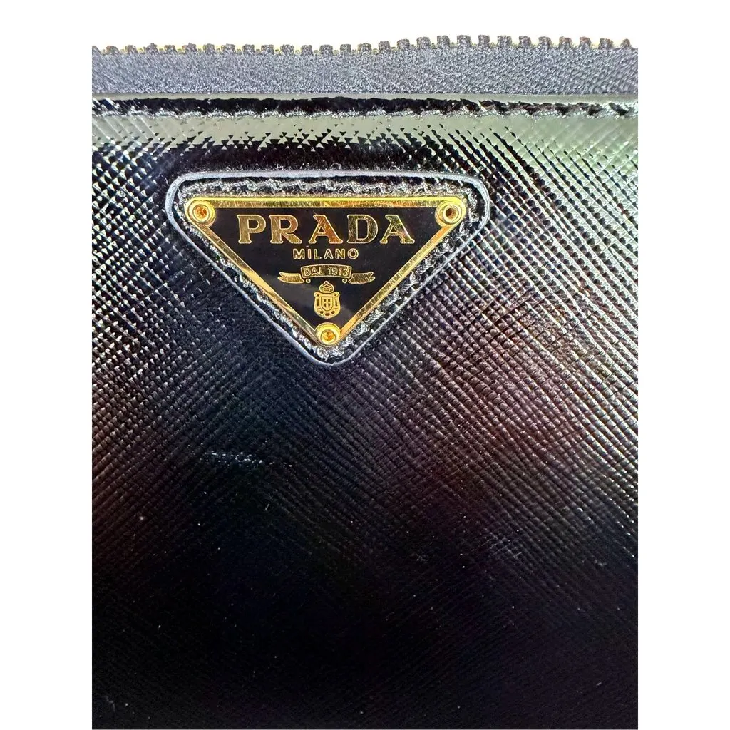 Prada Nero Black Saffiano Vernice Leather Zip Around Wallet Black Leather Good - Model View