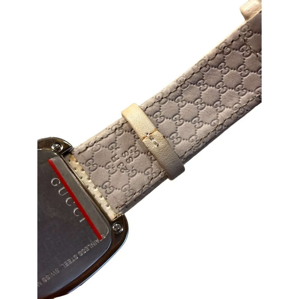 Gucci Coupe Watch YA131303 White Dial with Web Strap White Leather Never worn - Box View