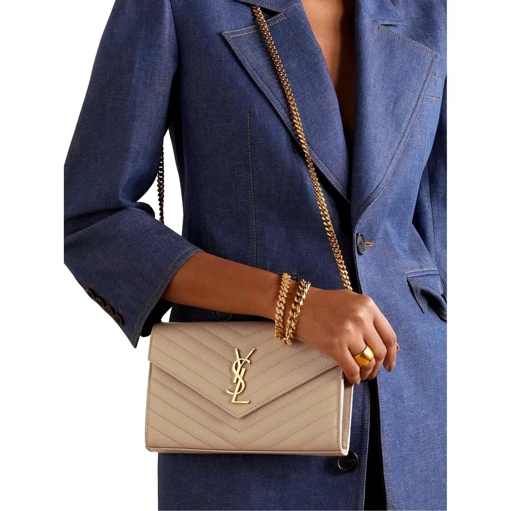 Saint Laurent Cassandre Matelassé Chain Wallet in Beige Grain de Poudre Leather Beige Leather Never worn - Model View