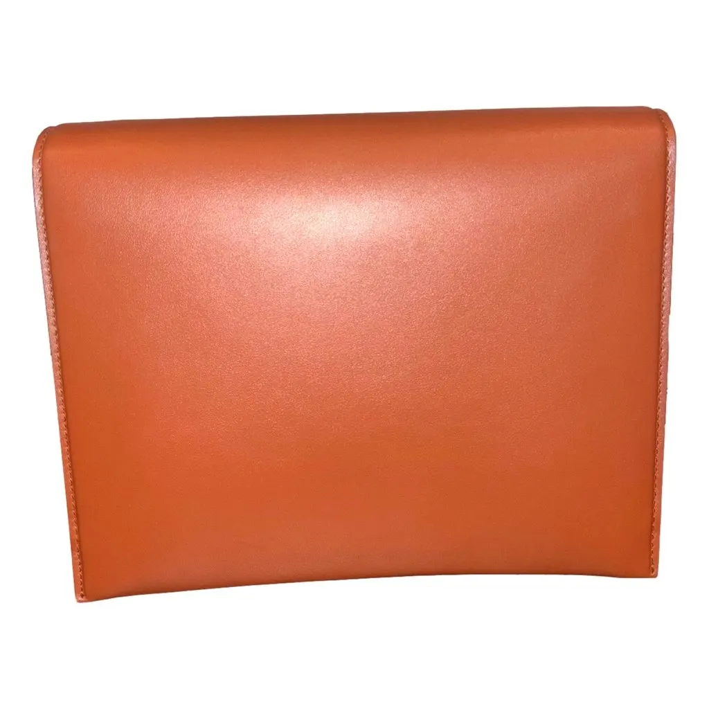 Salvatore Ferragamo Trifolio Cognac Brown Soft Leather Flap Crossbody Bag Gold Gancini Brown Leather Never worn - Box View
