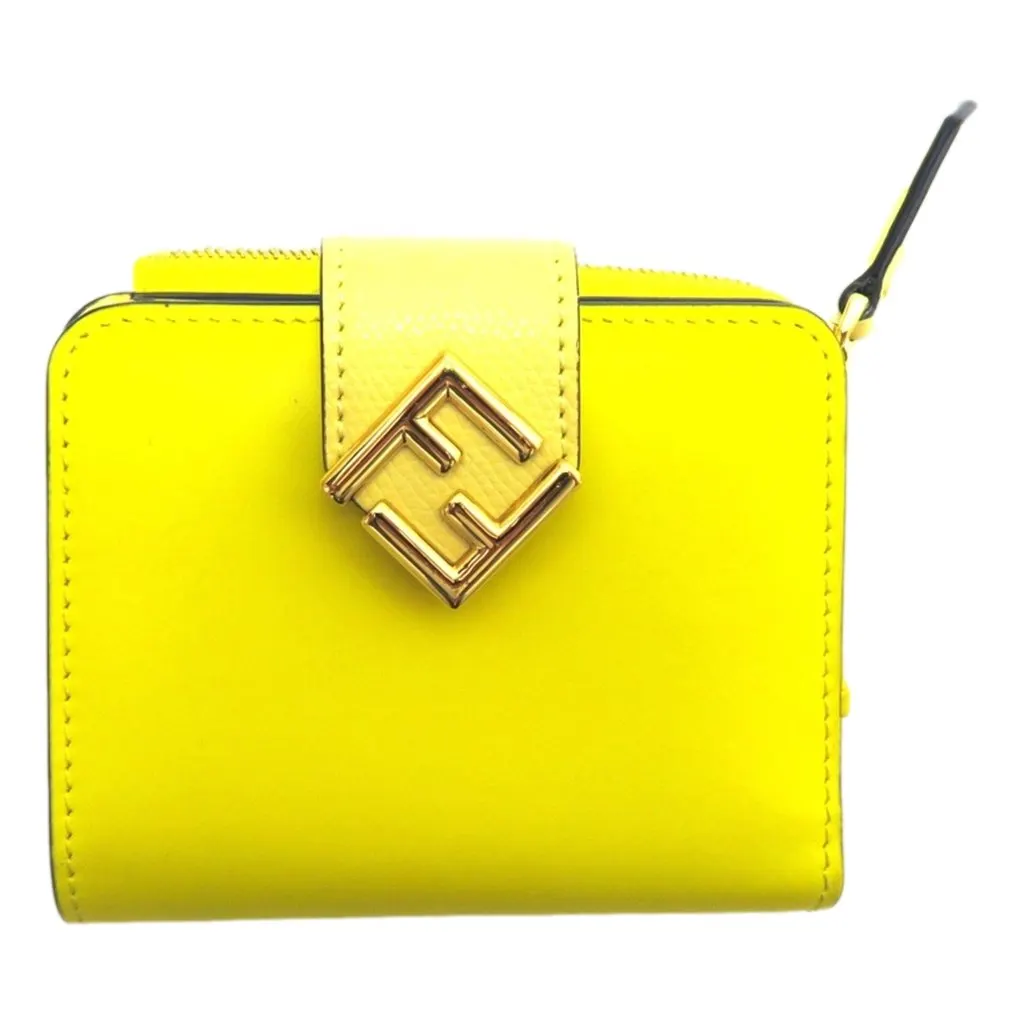 Fendi Fendi Diamonds Sorbetto Yellow Compact Zip Pocket Bifold Card Holder Wallet Yellow Leather Never worn - Model View