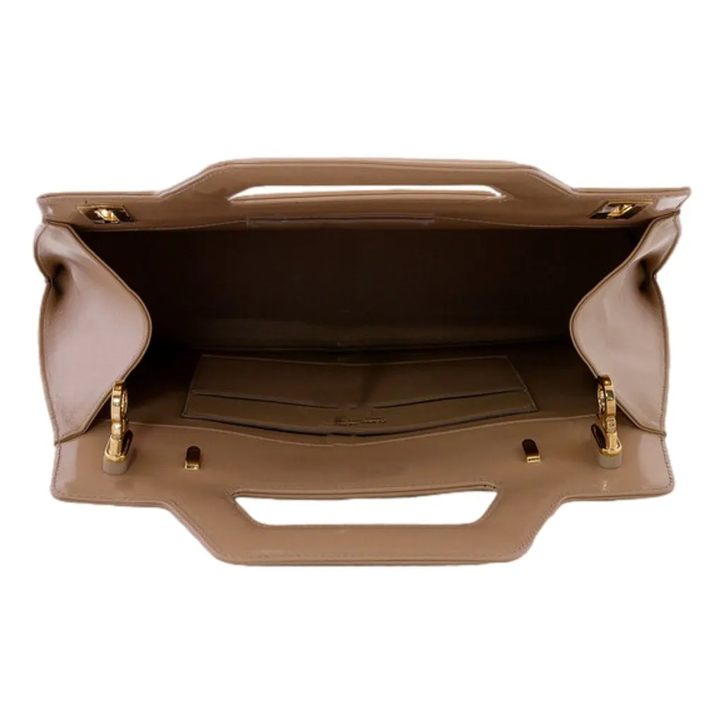 Salvatore Ferragamo Wanda Beige Patent Leather Top Handle Handbag Brown Leather Never worn - Model View
