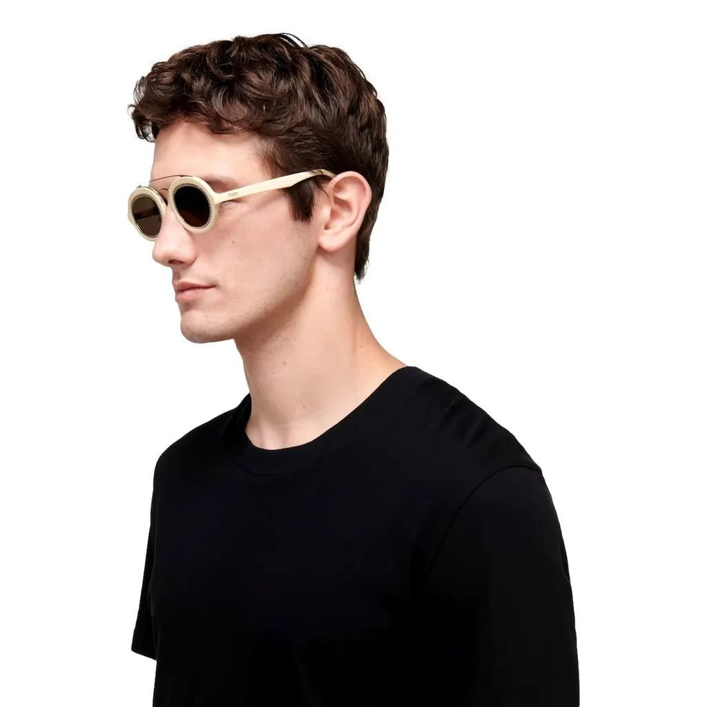 Fendi FF Mens Cream Sunglasses Beige Never worn - Model View