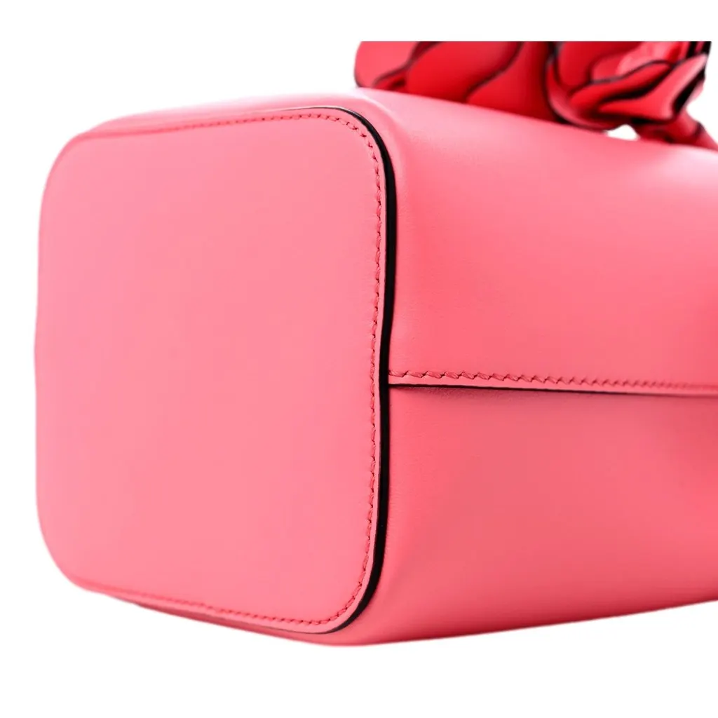 Fendi Mon Tresor Mini Bucket Bag Pink Calfskin Leather 3D Flower Pink Leather Never worn - Inside View