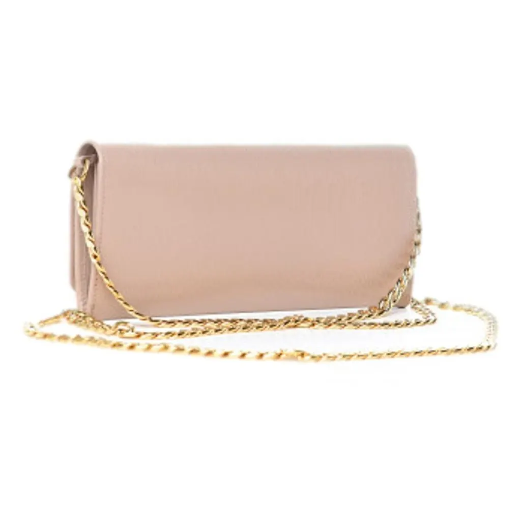 Prada Cipria Beige Vitello Move Leather Chain Wallet Crossbody Beige Leather Never worn - Model View