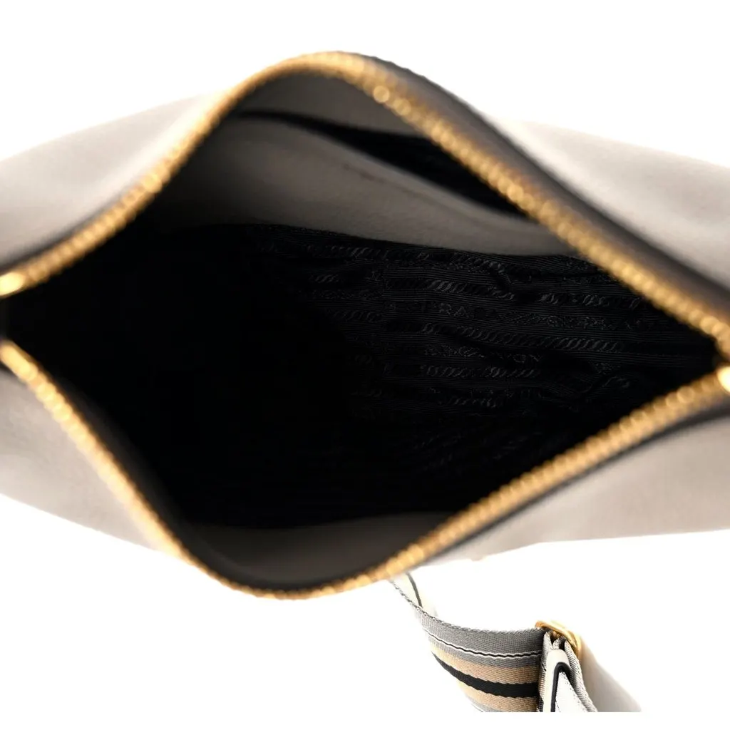 Prada Vitello Phenix Zippered Messenger Hobo Grey Leather Shoulder Bag Grey Leather Never worn - Model View