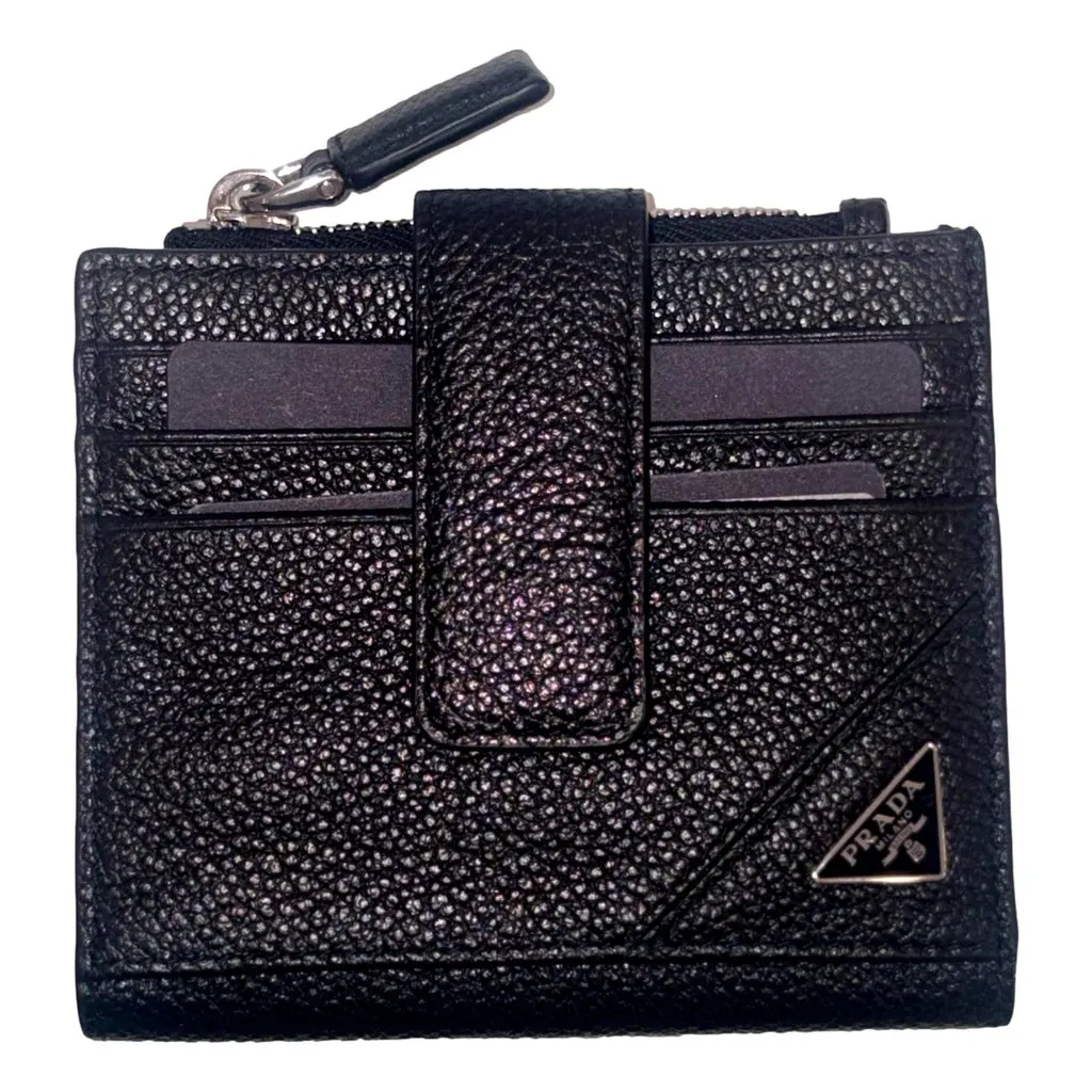 Prada Black Vitello Grain Leather Card Case Bifold Wallet with Zipper Coin Pouch Black Leather Never worn - Front View