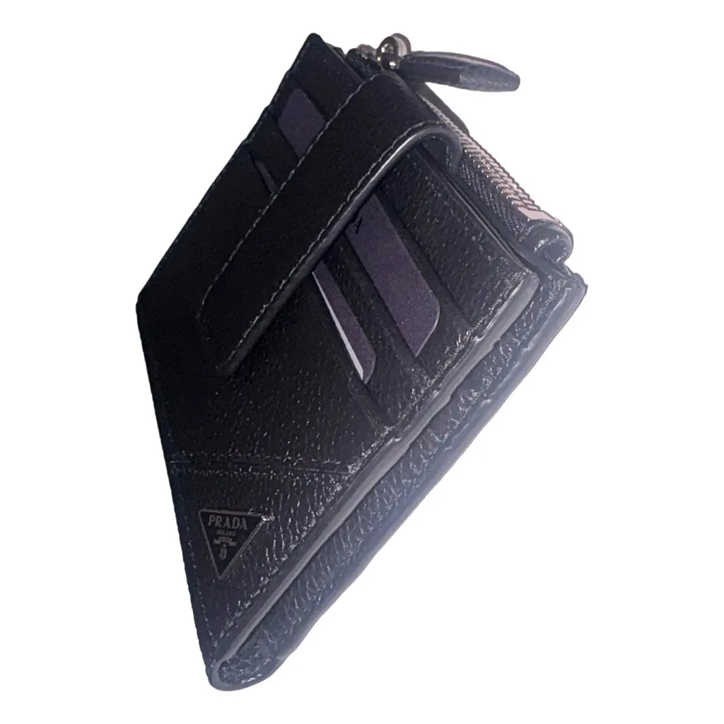 Prada Black Vitello Grain Leather Card Case Bifold Wallet with Zipper Coin Pouch Black Leather Never worn - Model View
