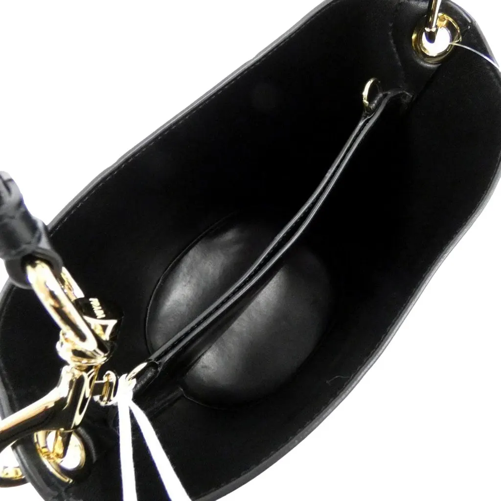 Prada Soft Calf Leather Bucket Crossbody Handbag Nero Black MultiColor Leather Never worn - Model View