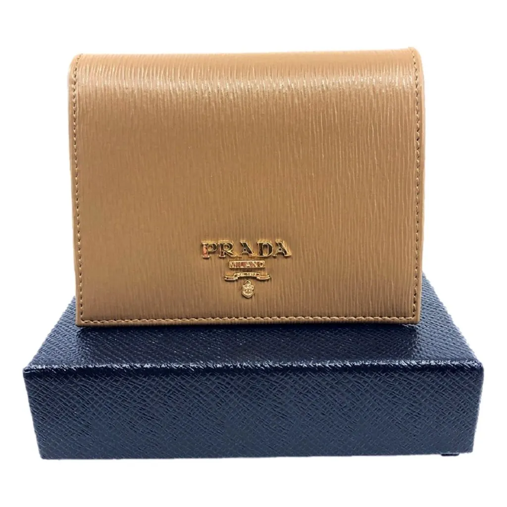 Prada Vitello Move Cipria Beige Leather Bifold Snap Wallet Beige Leather Never worn - Front View