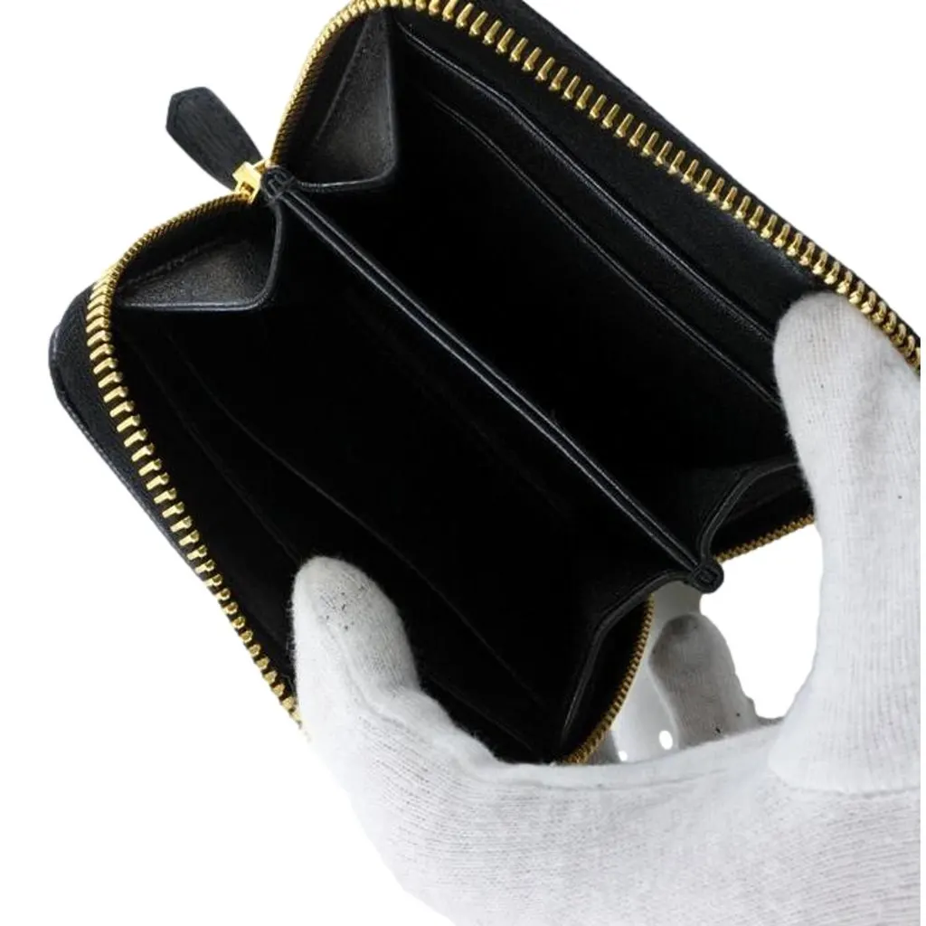 Prada Black Vitello Move Leather Gold Zip Coin Purse Wallet Black Leather Never worn - Model View