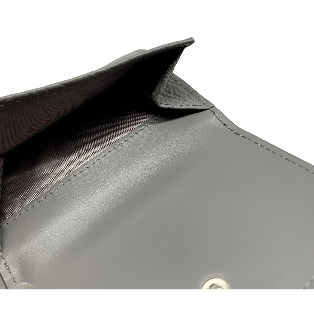 Prada Vitello Daino Leather Marmo Marble Gray Trifold Wallet Grey Leather Never worn - Model View