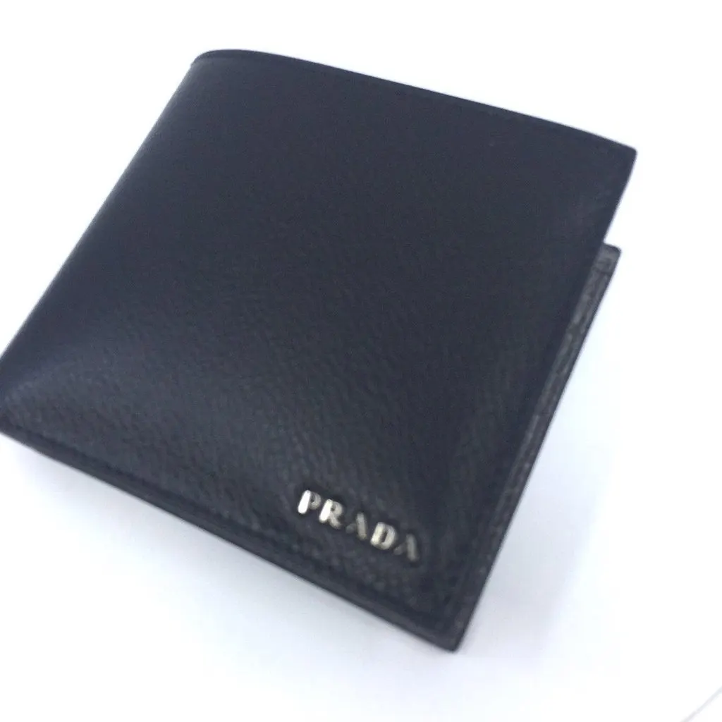 Prada Mens Wallet Black Gray Vitello Micro Grain Leather Bifold Black Leather Never worn - Model View