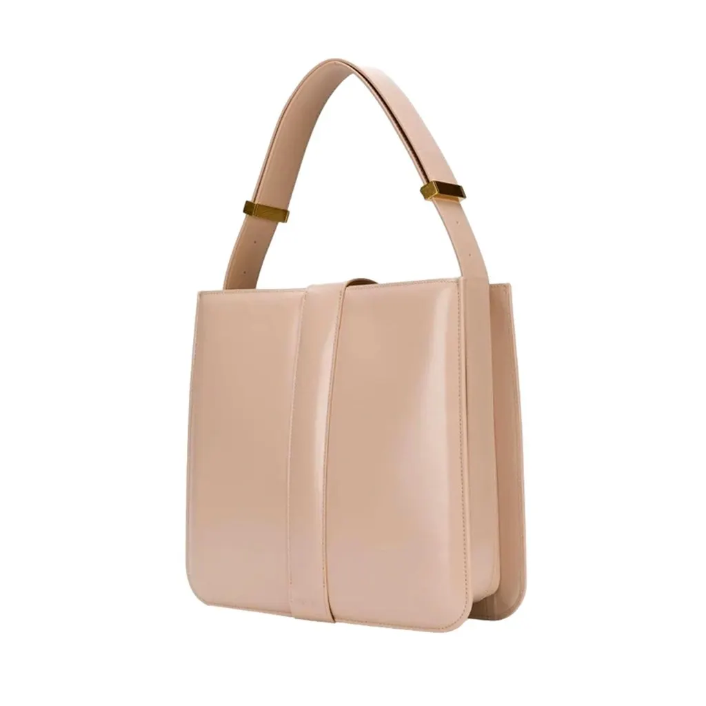 Bottega Veneta Marie Nude Blush Smooth Leather Shoulder Bag Beige Leather Never worn - Model View