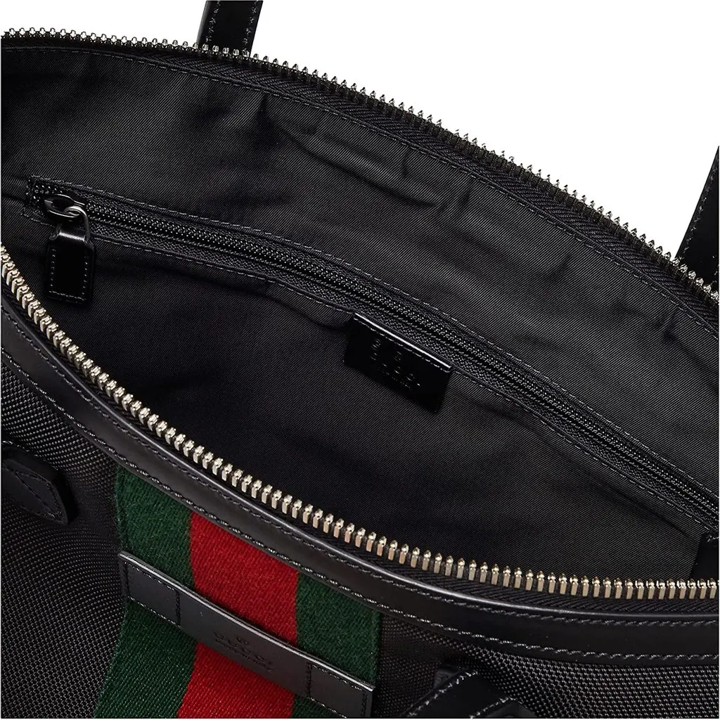 Gucci Techno Web Stripe Black Canvas Large Duffle Bag Crossbody Travel Bag Black Canvas Never worn - Model View