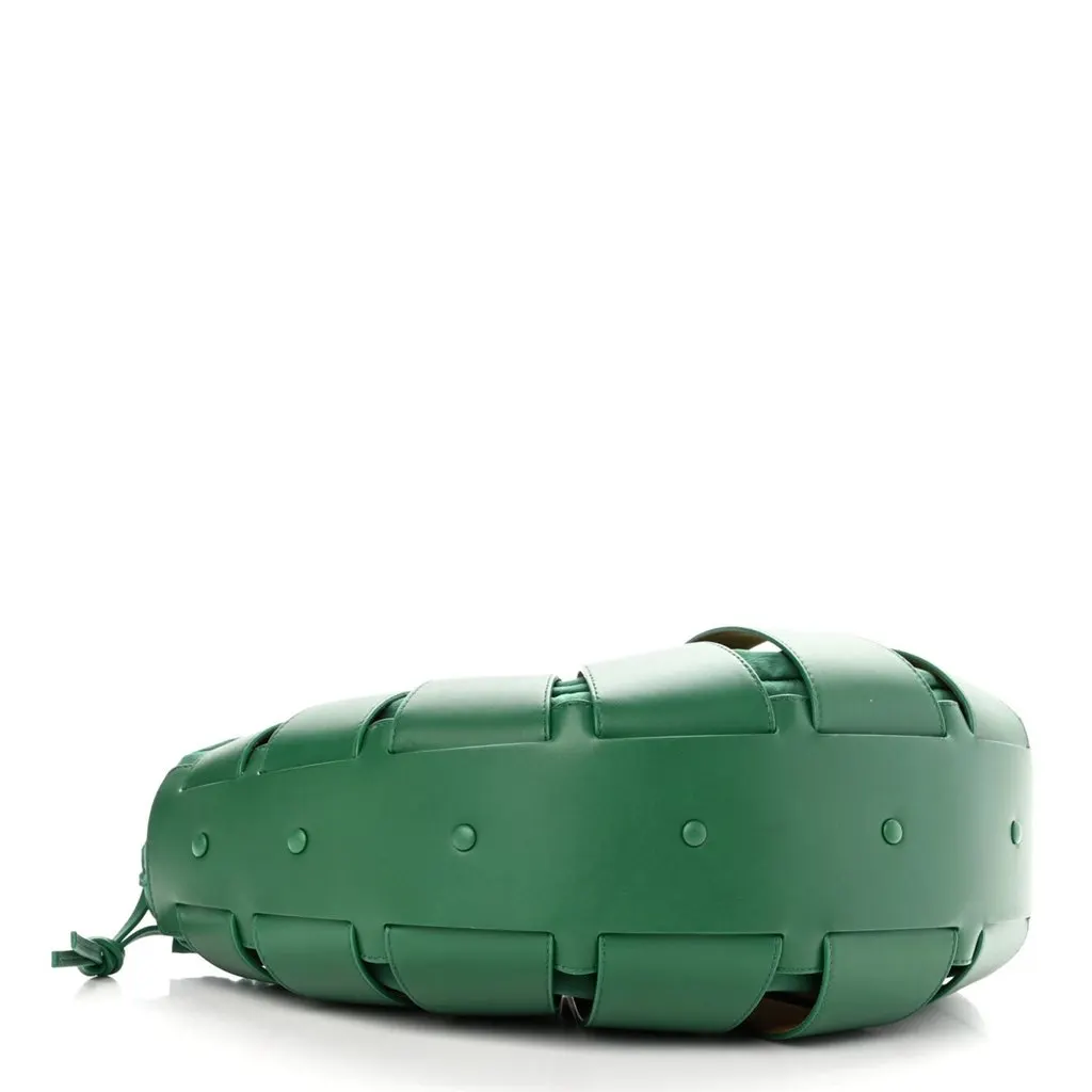 Bottega Veneta Bottega Veneta The Shell Bag Racing Green French Calfskin Shoulder Bag Green Leather Never worn - Model View