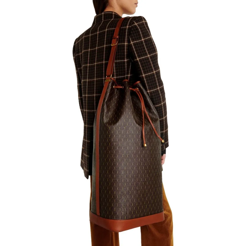 Saint Laurent Le Monogramme Oversized Bucket Bag Brown Brown Leather Never worn - Model View