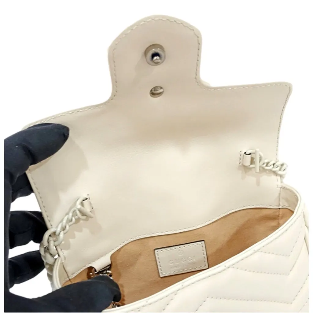 Gucci Marmont Leather Mini Monochrome White Belt Bag 80 White Leather Never worn - Box View