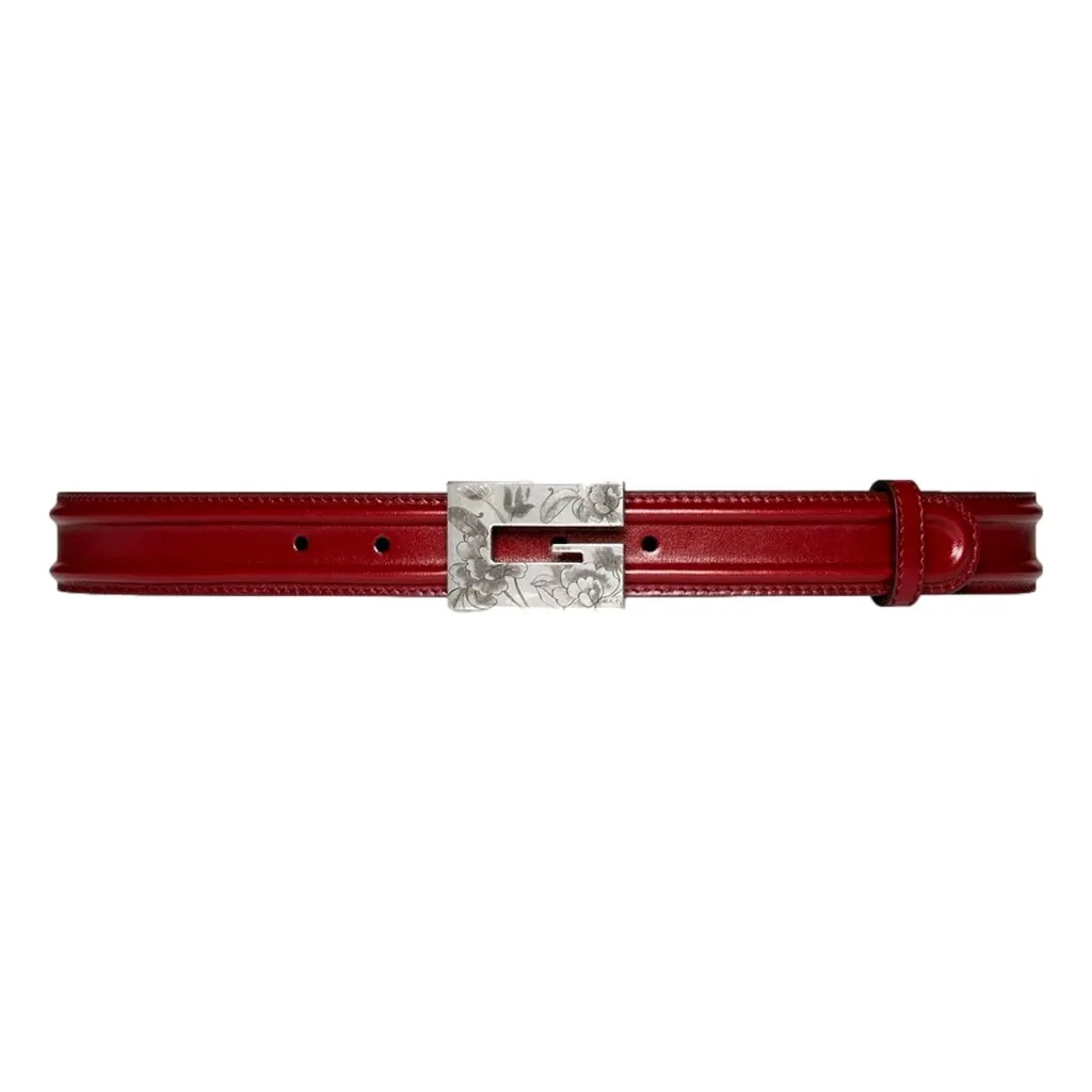 Gucci Memorable Floral Engraved G Buckle Leather Belt Burgundy 80/32 Red Leather Never worn - Back View