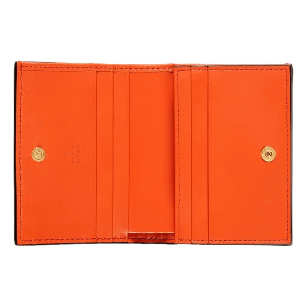 Gucci GG Quilted Matelasse Leather Card Case Wallet In Orange Orange Leather Never worn - Model View