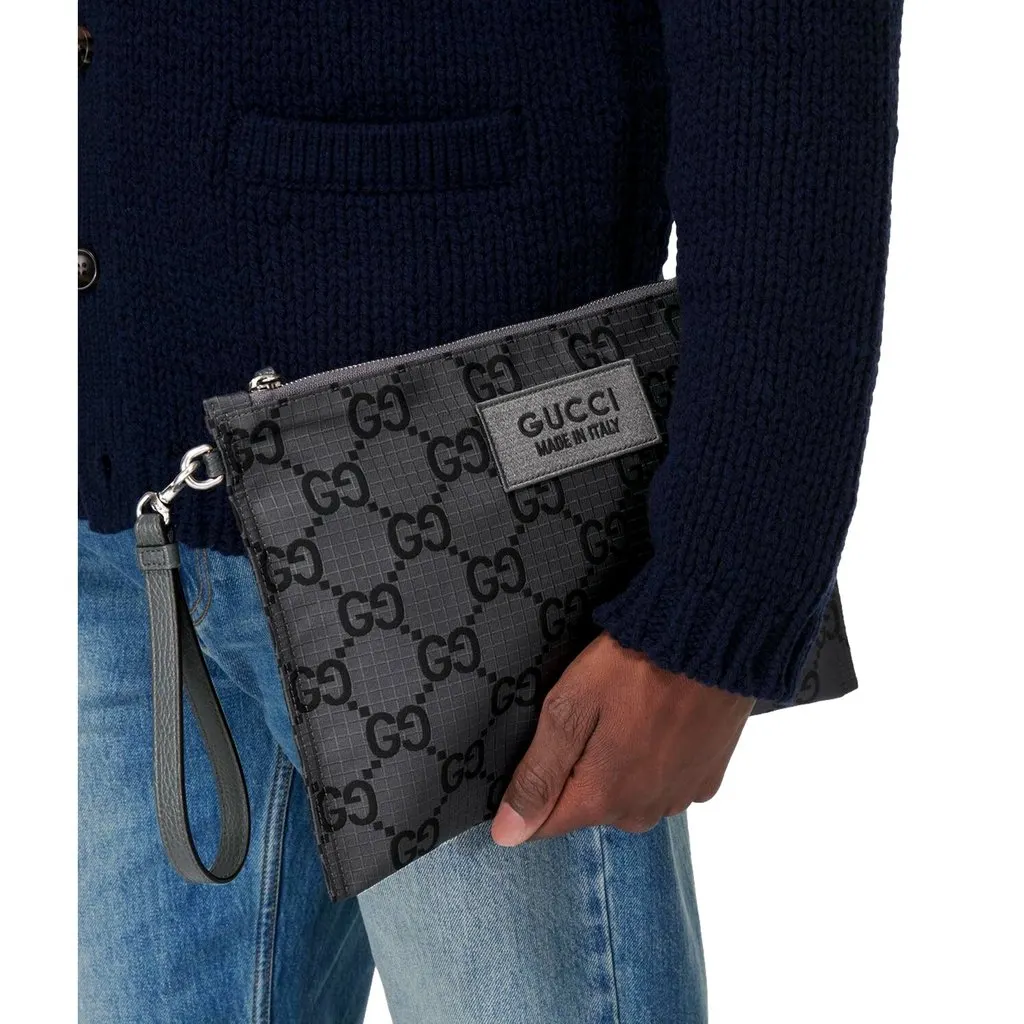 Gucci Ripstop Canvas Jumbo GG Large Clutch Wristlet Gray Black Black Leather Never worn - Model View