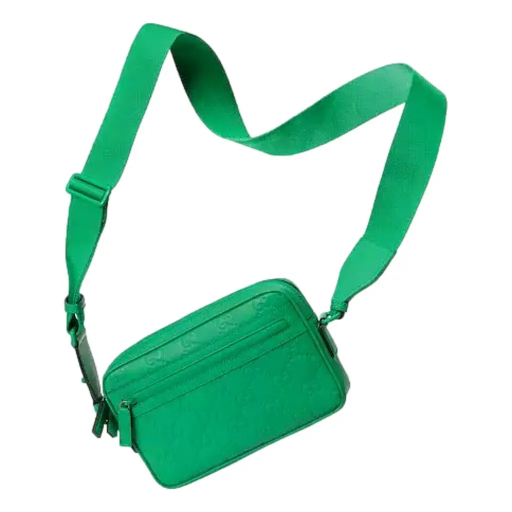 Gucci GG Rubber Effect Crossbody Bag in Green Green Leather Never worn - Model View