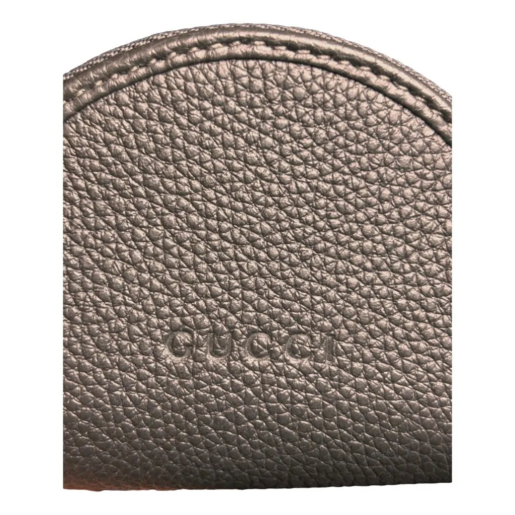 Gucci Dark Gray Leather Earphone Case Zip Pouch Key Ring Clip Grey Leather Never worn - Inside View