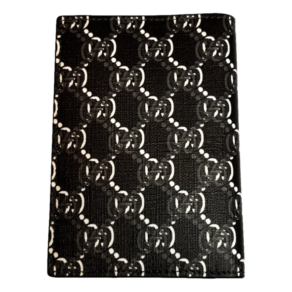 Gucci GG Shadow Large Bifold Wallet Black Embossed Leather Black Leather Never worn - Back View