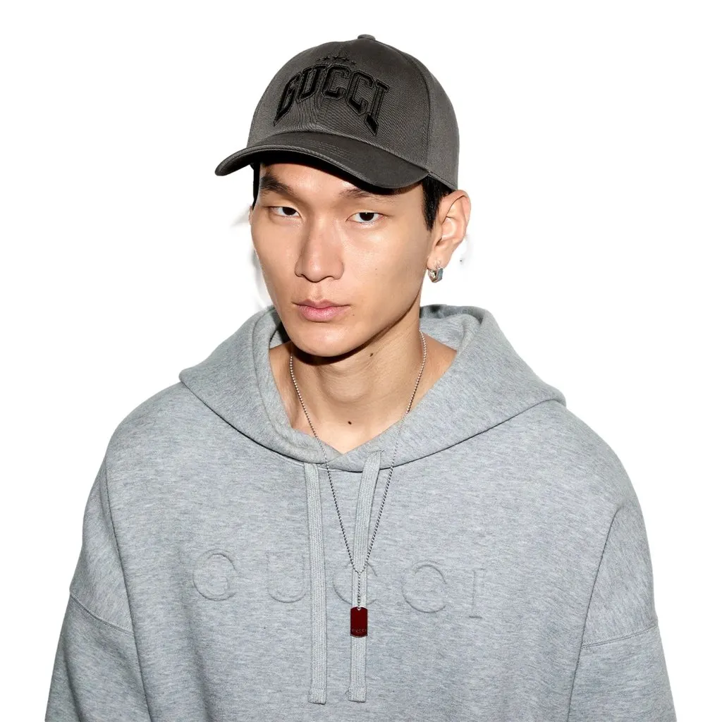Gucci Cotton Embroidered Baseball Hat in Grey Size Medium Grey Cotton Never worn - Model View