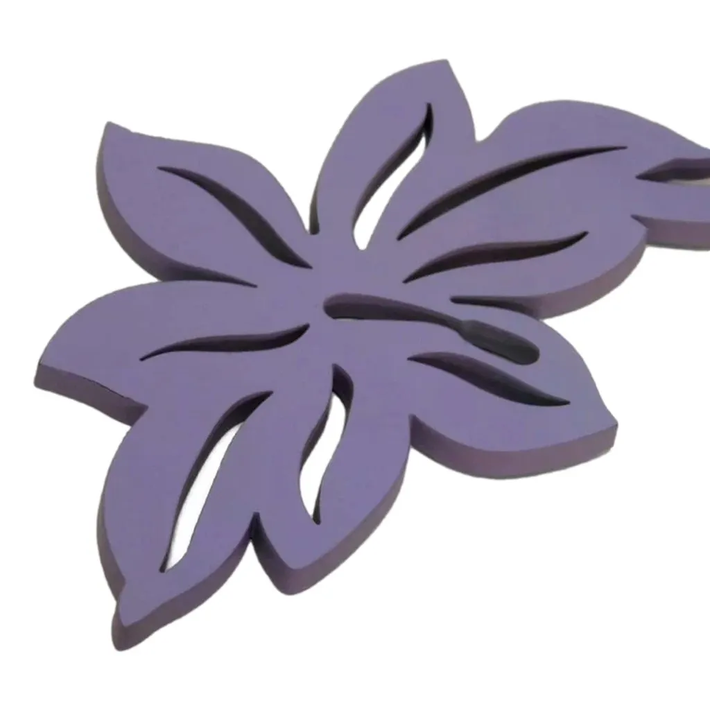 Gucci Leather Flower Keychain Charm Lilac Purple Purple Leather Never worn - Box View