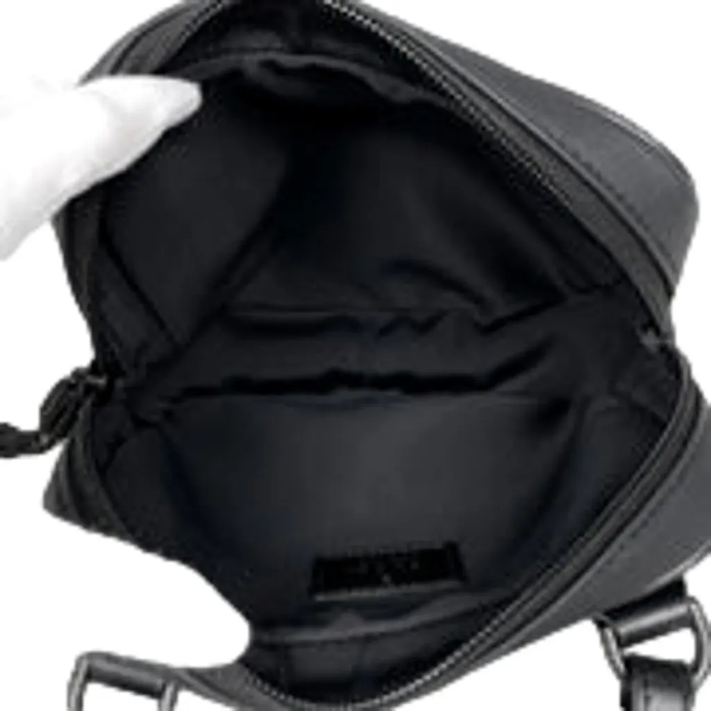Gucci GG Rubber Effect Black Mini Crossbody Bag Black Leather Never worn - Model View