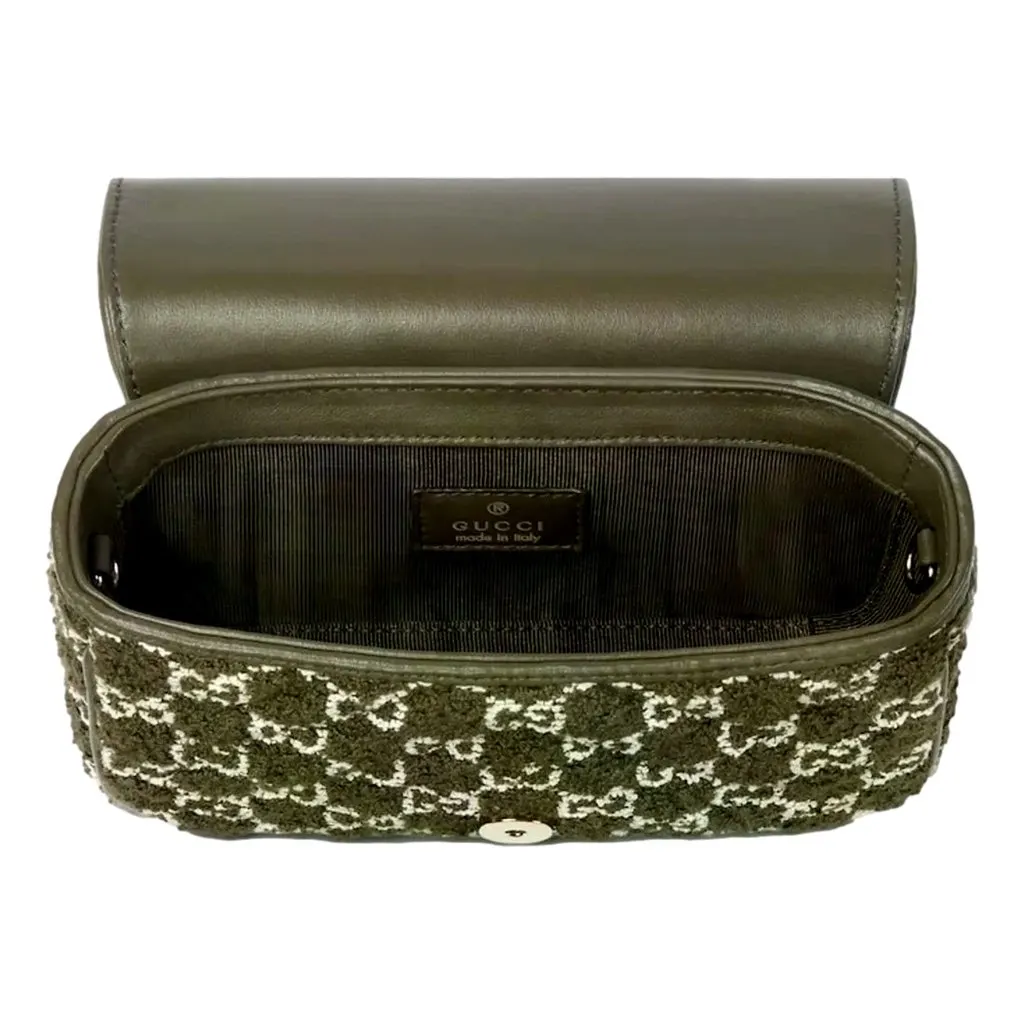 Gucci GG Marmont Olive Green Boucle Terry Chain Crossbody Bag Green Leather Never worn - Inside View