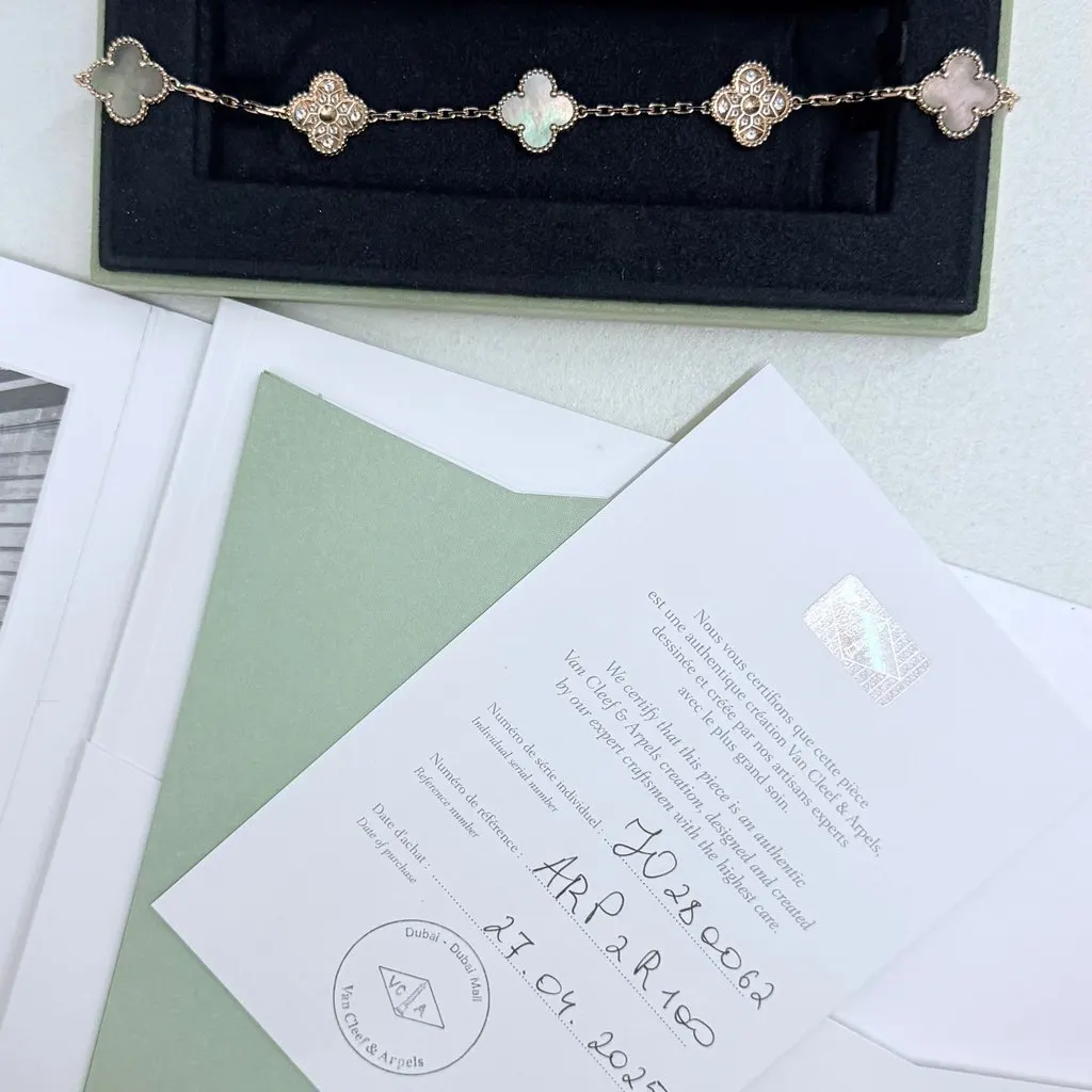 Van Cleef & Arpels Alahambra Gold Diamond Never worn - Back View