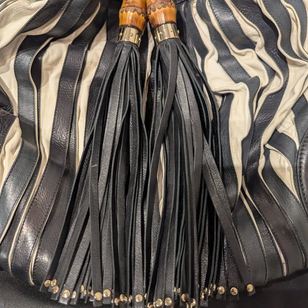 Gucci Indy Black Leather Very good - Box View