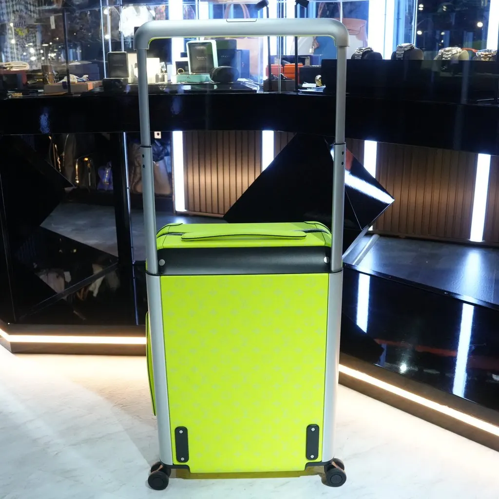 Louis Vuitton Horizon 50 Taigarama NeonYellow Green Canvas Very good - Back View