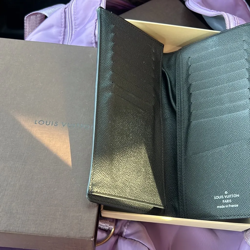 Louis Vuitton Brazza Wallet in Damier Graphite canvas Black Leather Very good - Box View