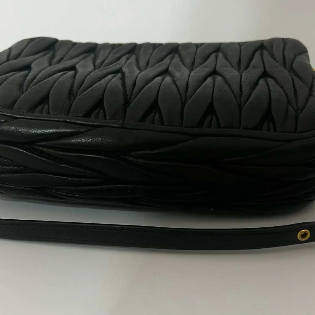 Miu Miu Matelasse Black Leather Metal Very good - Inside View