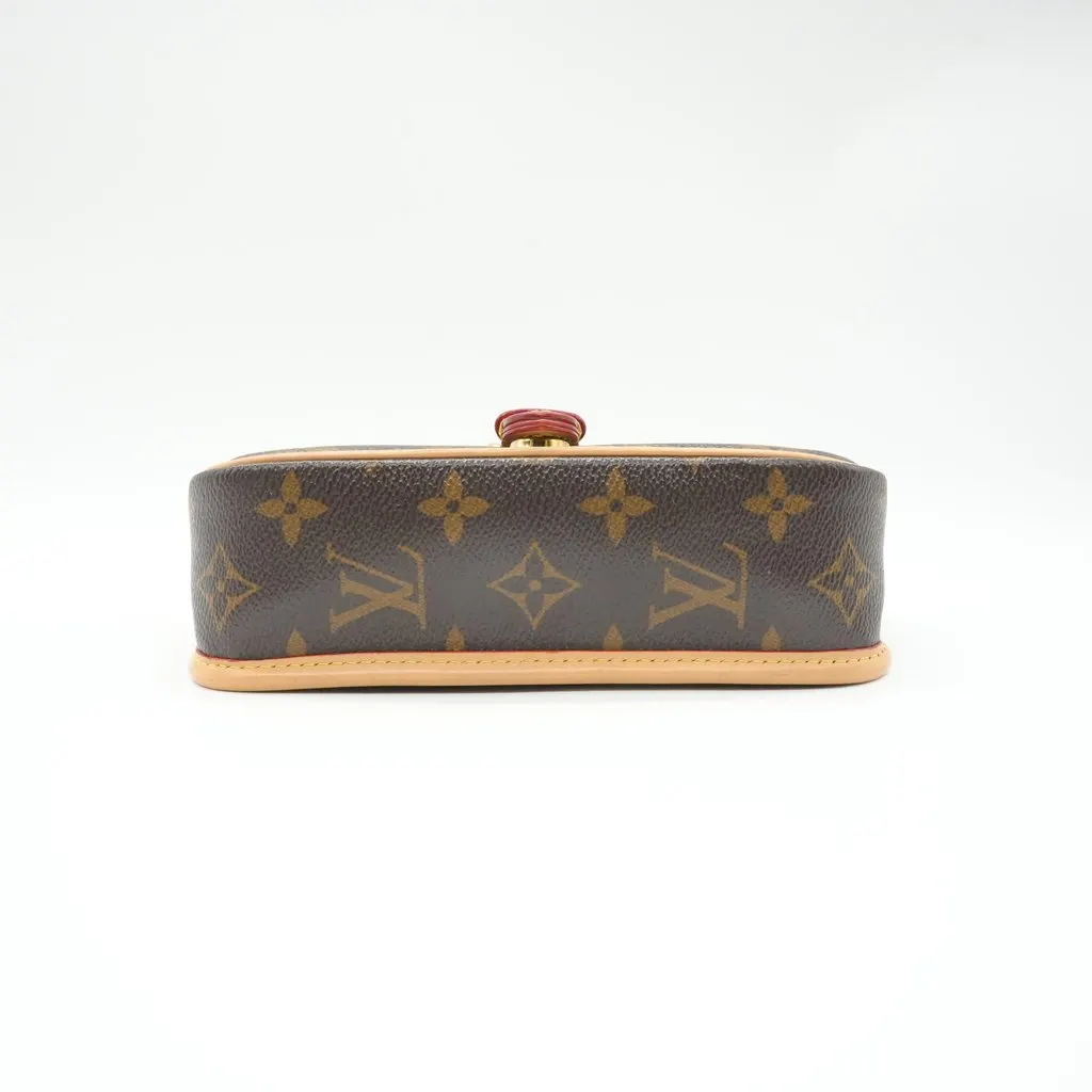 Louis Vuitton Nano Diane Monogram Canvas Brown Canvas Good - Inside View